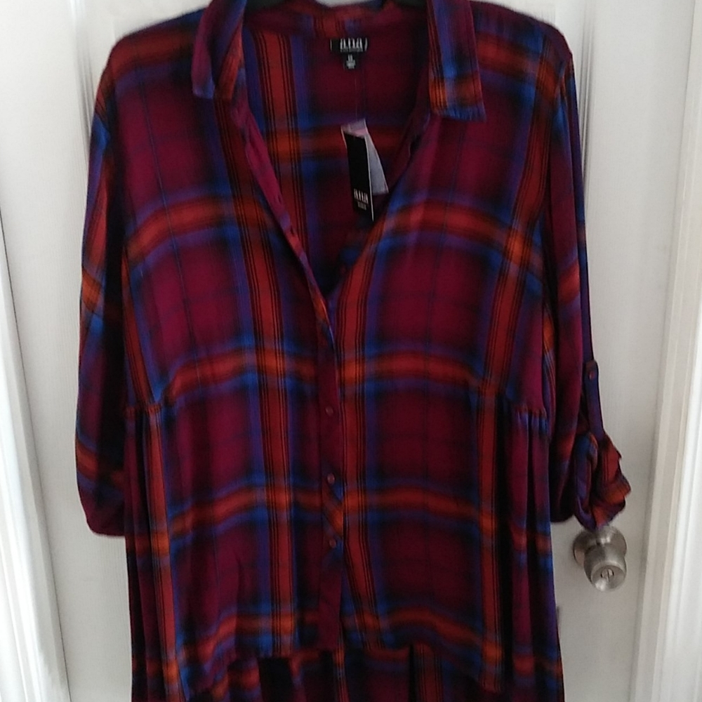 Tunic type plaid top